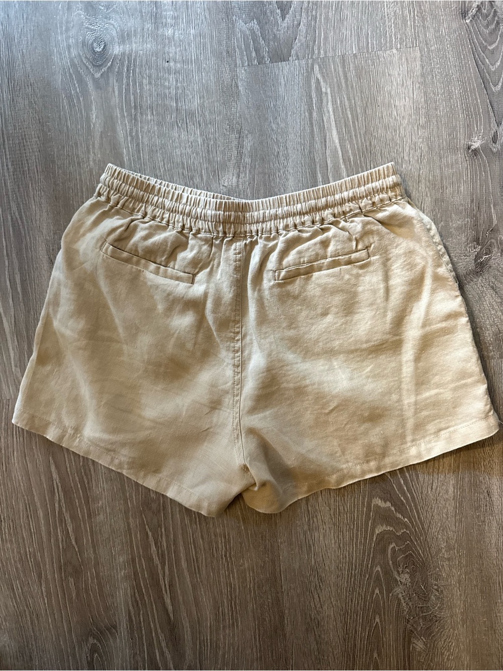 Quince Beige Drawstring Linen-Blend Athletic Shorts - Picture 3 of 3